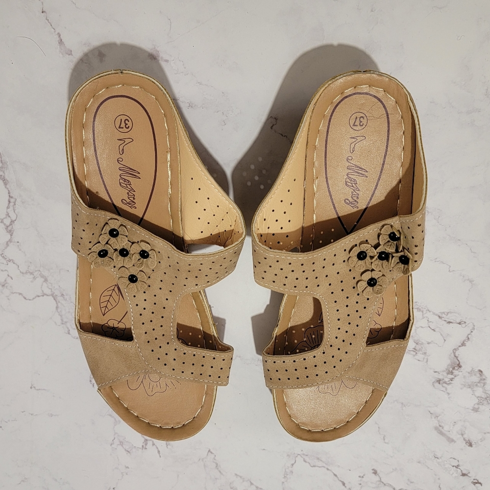 NWOT Tan Wedge Sandals with Flower Accent